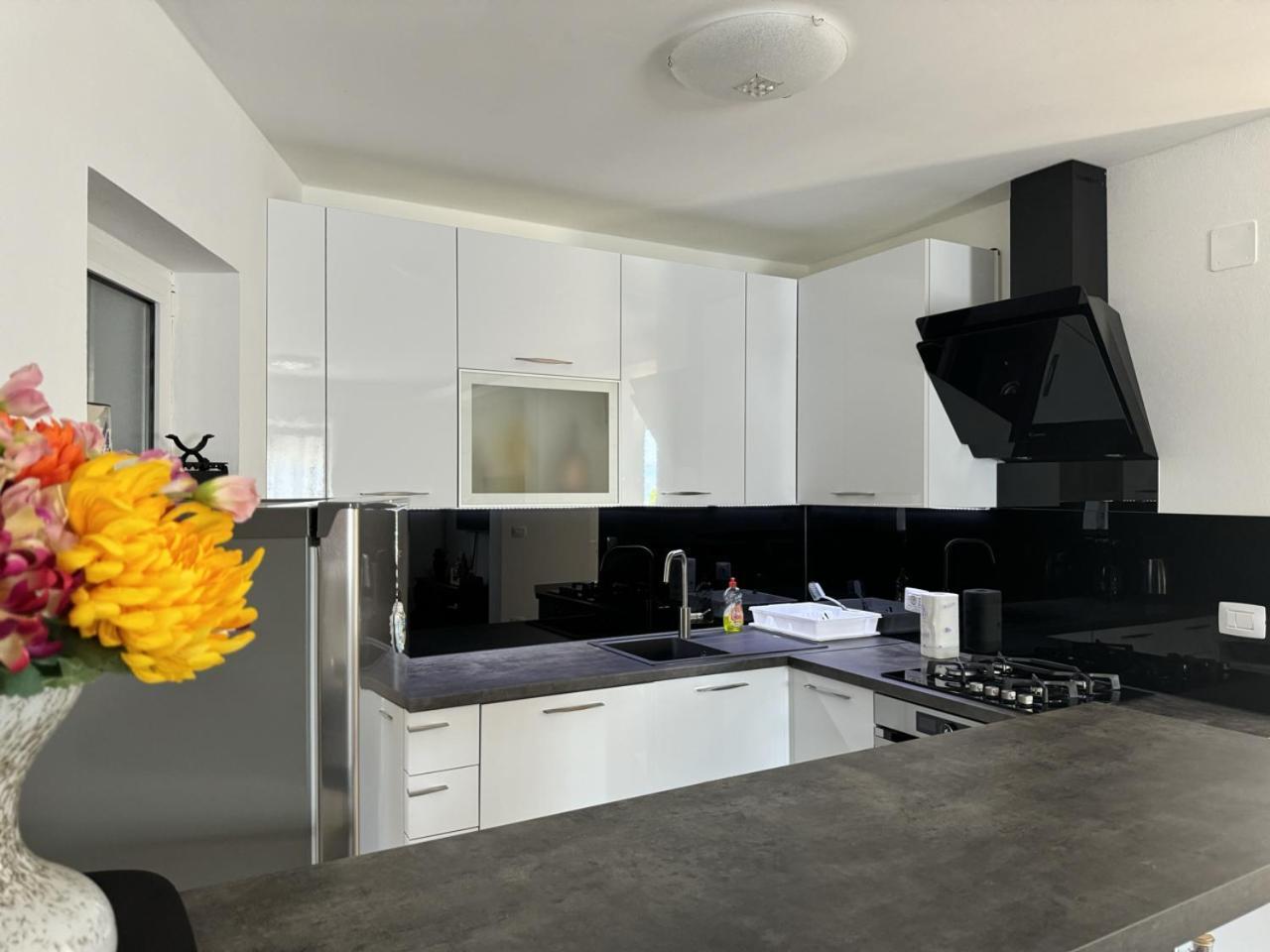 Apartamento Heart Of Stone Tulisevica Exterior foto